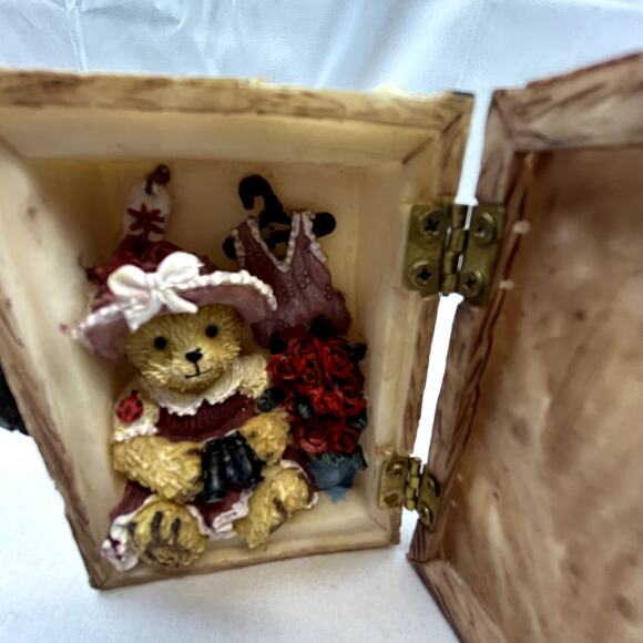 Turtle King Corp figurine Bear in Trunk collectable flaw opens porcelain - Picture 7 of 9